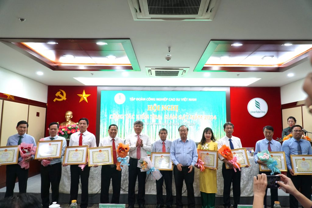 “Tiếp tục nâng cao hiệu quả, thực hiện tốt công tác kiểm tra, giám sát năm 2024”
